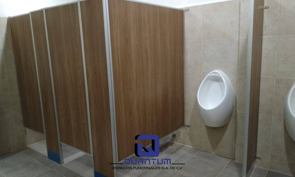 Mamparas de vidrio templado con diseños modernos, perfectas para renovar tu baño en CDMX y Guadalajara