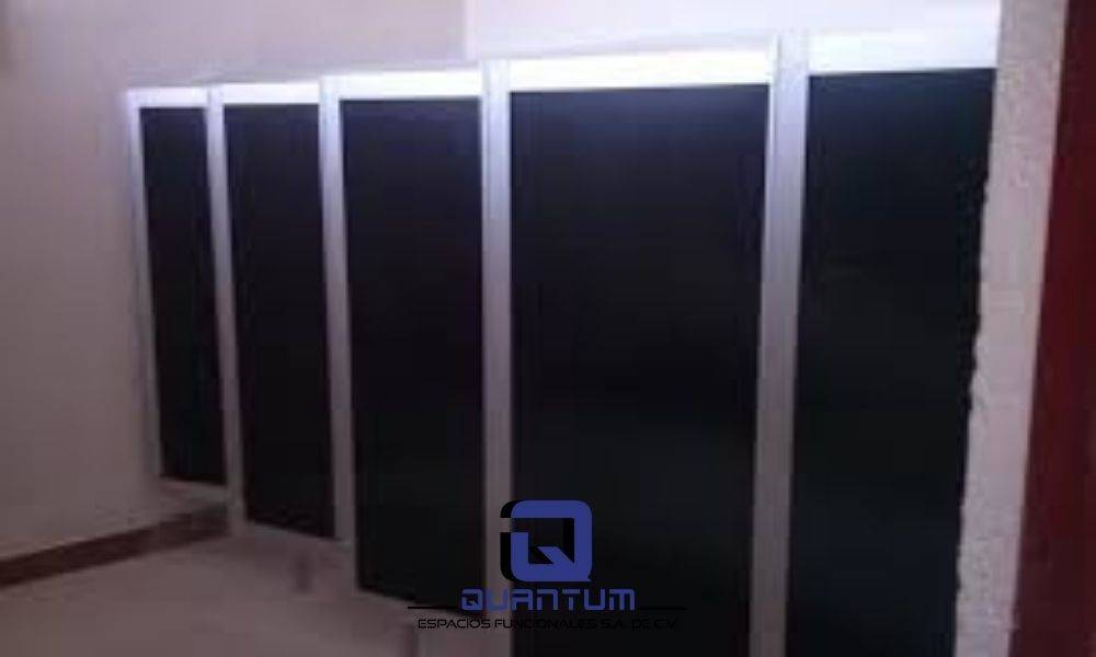 Mamparas de vidrio templado con diseños modernos, perfectas para renovar tu baño en CDMX y Guadalajara